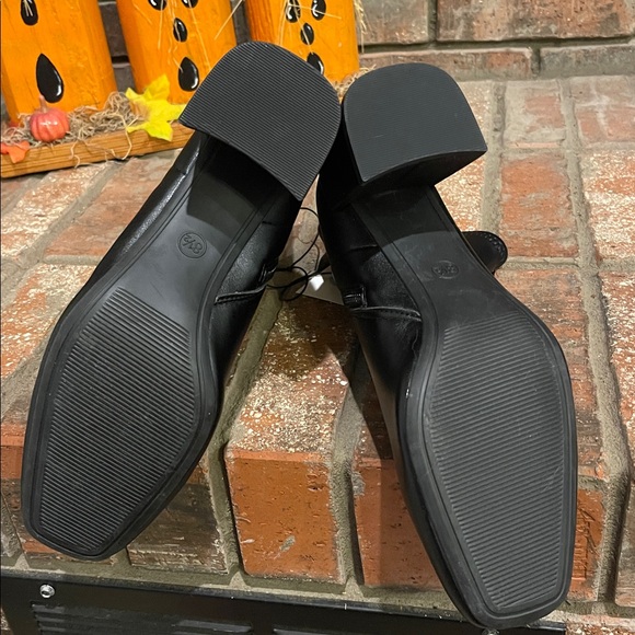 Elegant Black Ankle Boots Sz 8.5 - Picture 8 of 8